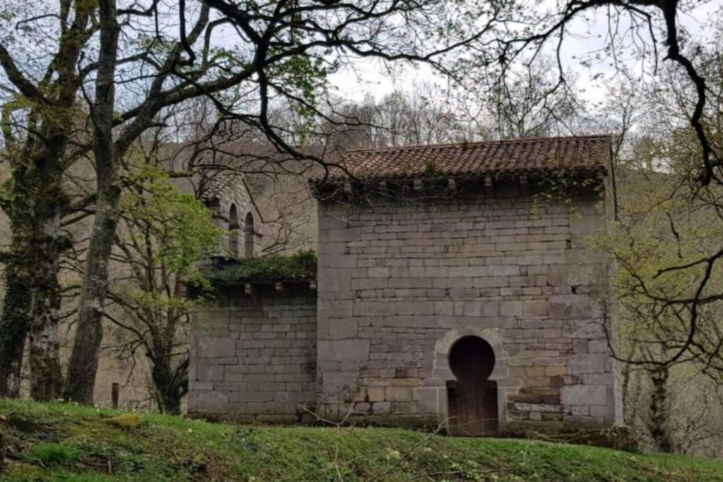 La Casa Del Rio. Villa La Serna  Eksteriør billede