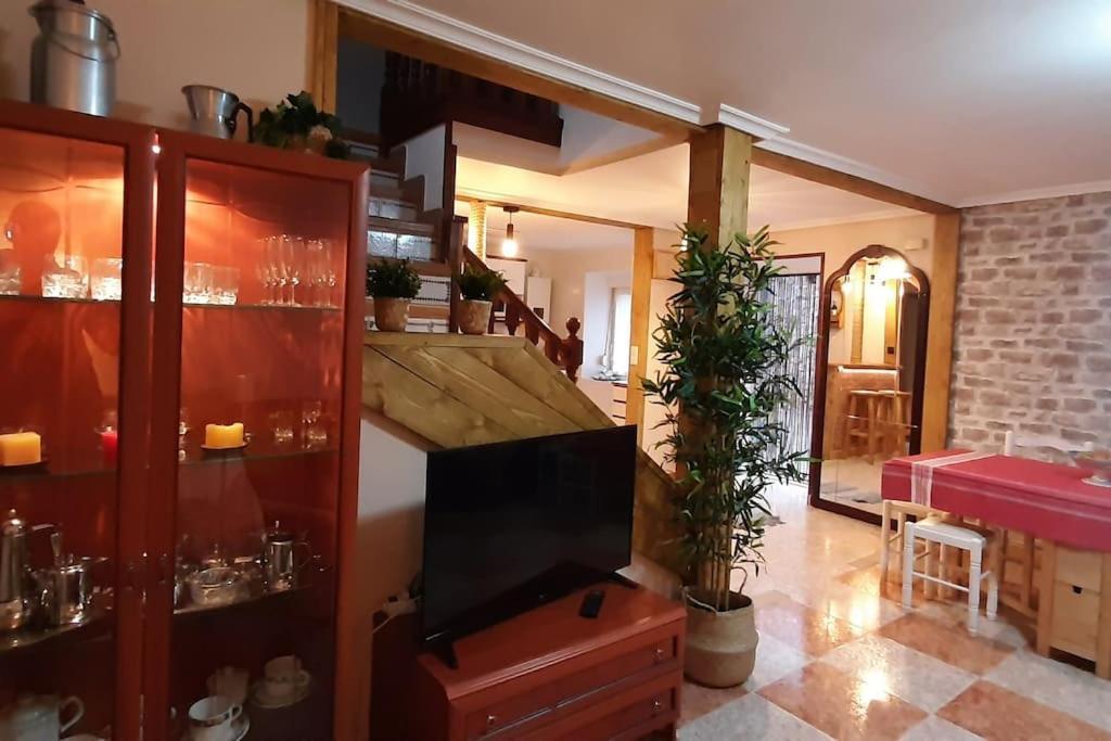 La Casa Del Rio. Villa La Serna  Eksteriør billede